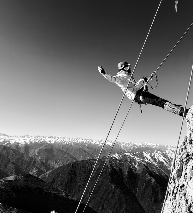 Tiancheng Xu climbing in the mountains